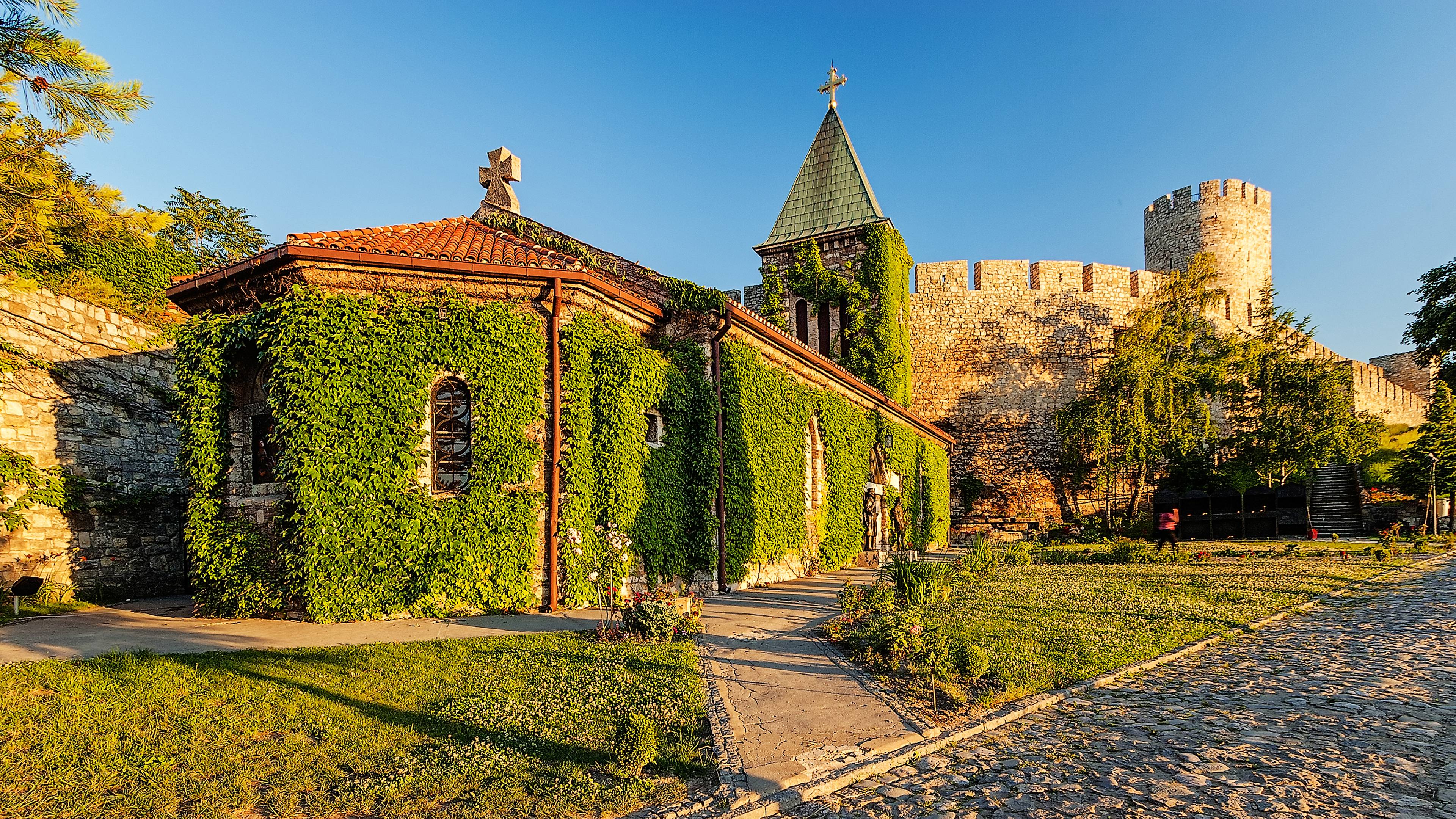 La forteresse de Belgrade dans le parc Kalemegdan