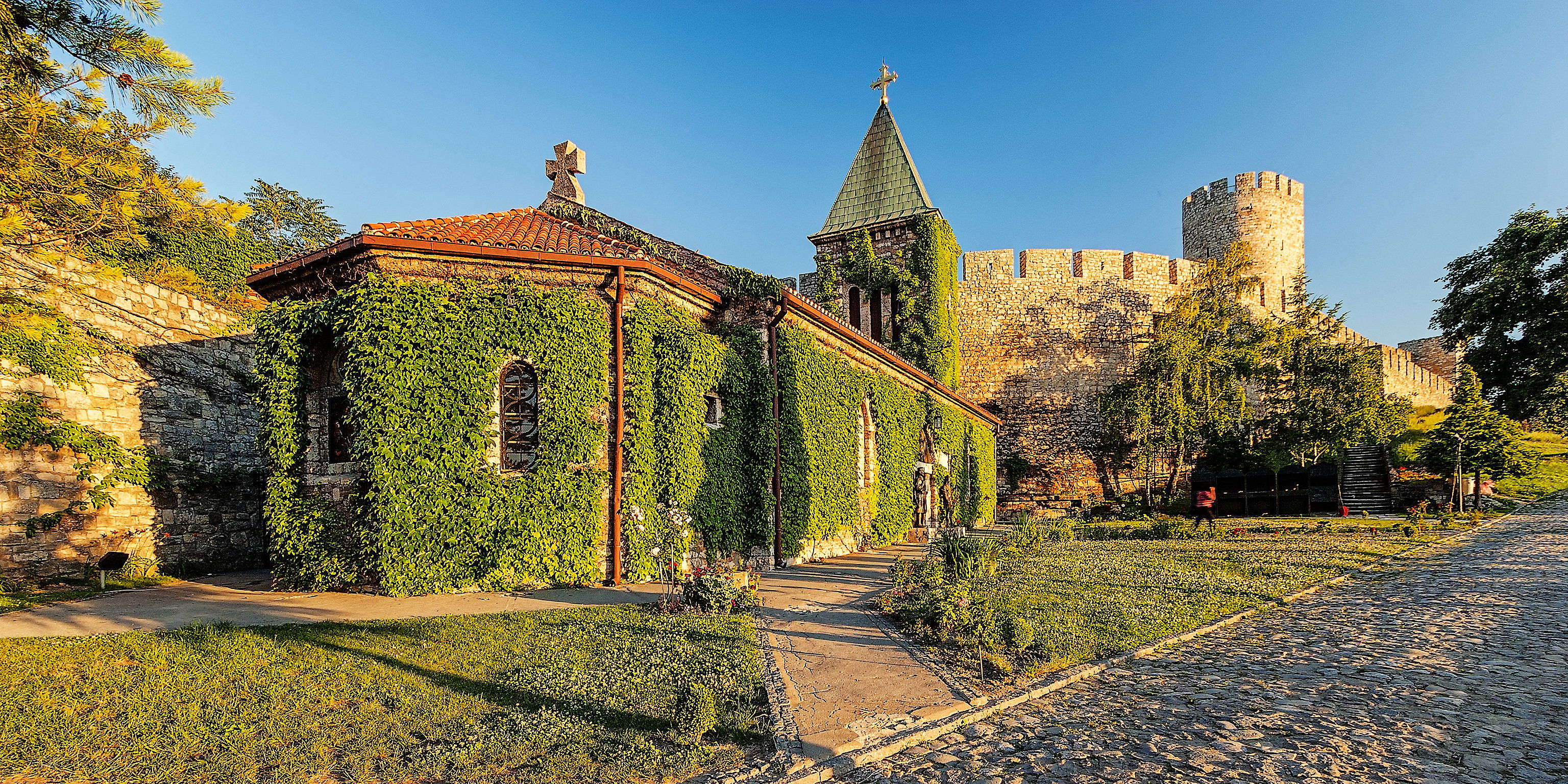 La forteresse de Belgrade dans le parc Kalemegdan