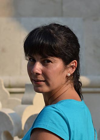 Adriana - Especialista de viajes en coche de alquiler por Rumania 