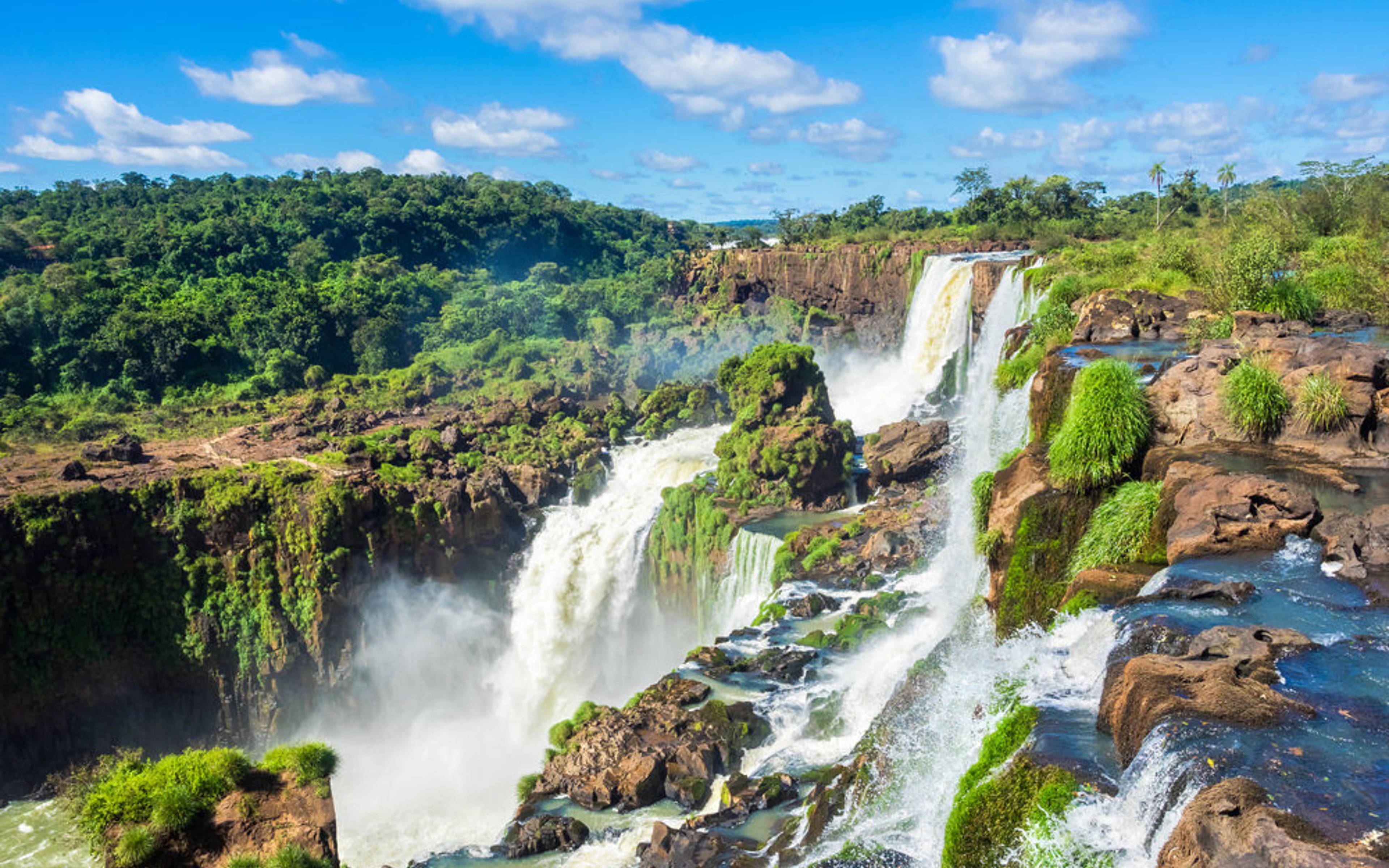 Aldea Guarani Fortin Mbororé e cascate lato brasiliano